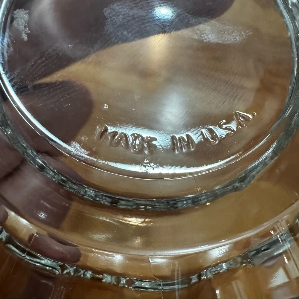 Vintage 5.5” Round Clear Glass Ashtray *MADE IN THE USA* Very Collectible Nice